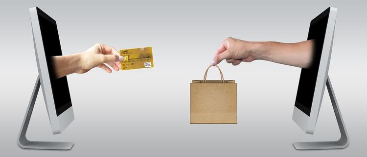 Potograpiya ng produkto sa E-commerce na may setup na puti na background
